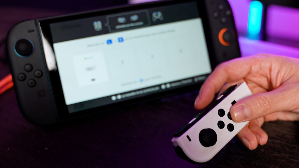 Un Joy-Con 1 sur une Nintendo Switch 2 : c'est possible. Un Joy-Con 1 sur une Nintendo Switch 2 : c'est possible.