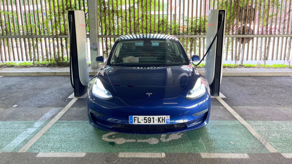 Une Tesla Model 3 d'occasion, ça vaut quoi ? // Source : Robin San Vicente pour Numerama Une Tesla Model 3 d'occasion, ça vaut quoi ? // Source : Robin San Vicente pour Numerama