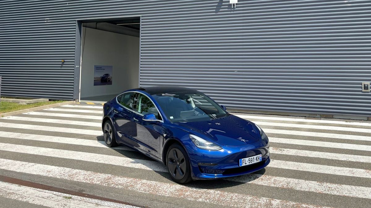 Une Tesla Model 3 d'occasion, ça vaut quoi ? // Source : Robin San Vicente pour Numerama Une Tesla Model 3 d'occasion, ça vaut quoi ? // Source : Robin San Vicente pour Numerama