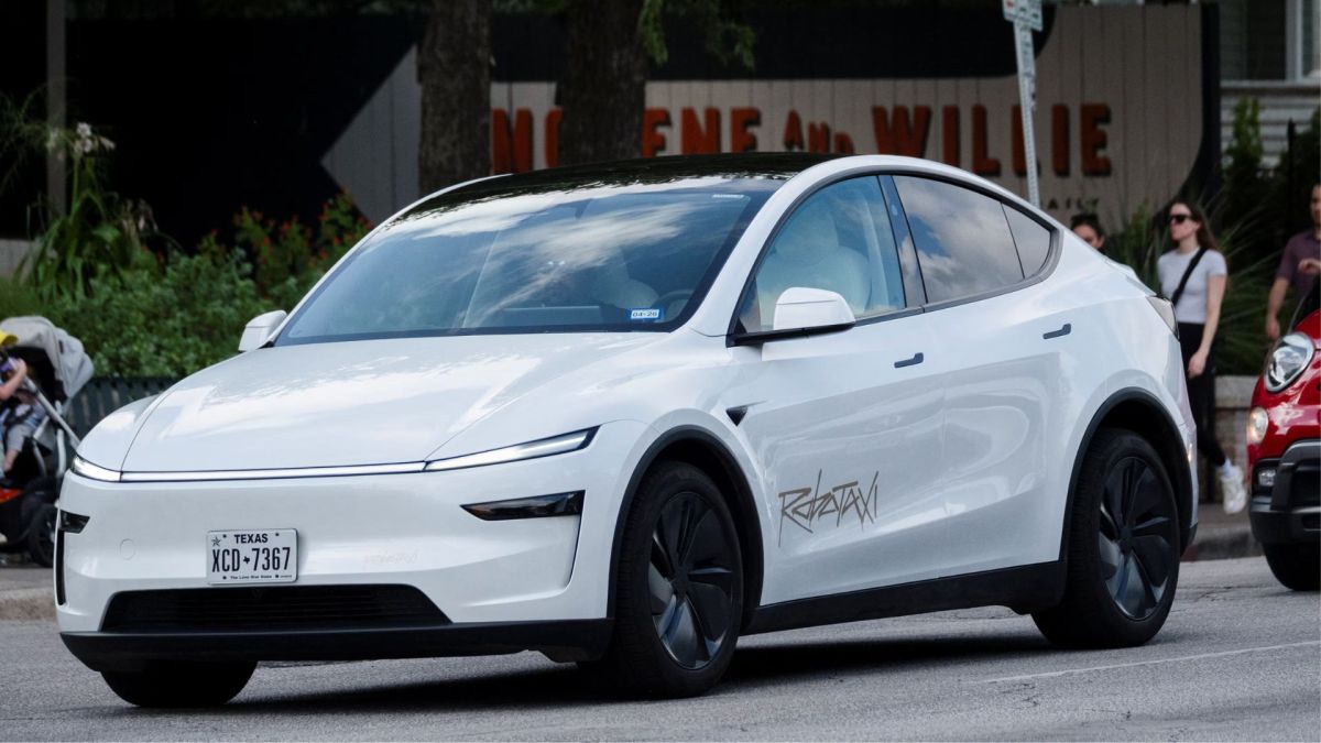 Un Robotaxi de Tesla à Austin au Texas // Source : Jose del Corral via X Un Robotaxi de Tesla à Austin au Texas // Source : Jose del Corral via X