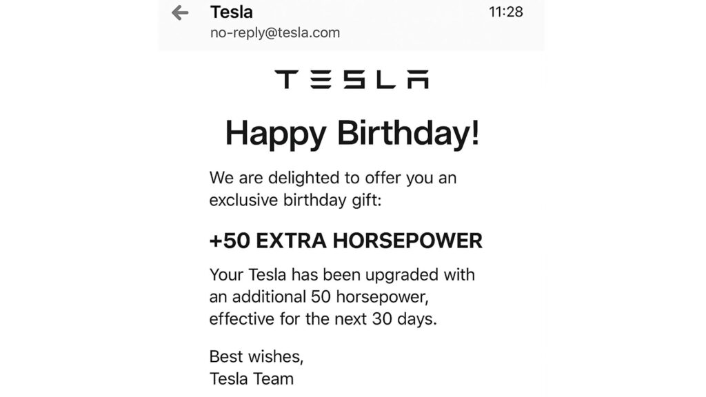 La capture d'écran du faux mail Tesla offrant un boost de puissance comme cadeau d'anniversaire // Source : glebulon via Reddit