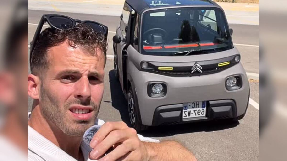 Un créateur de contenu sest lancé le défi de rallier Nice à Vannes en Citroën Ami // Source : xavier_csn via Instagram Un créateur de contenu sest lancé le défi de rallier Nice à Vannes en Citroën Ami // Source : xavier_csn via Instagram