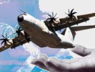 Airbus prépare l’A400M à devenir le « vaisseau mère » des drones de combat // Source : Montage Numerama Airbus prépare l’A400M à devenir le « vaisseau mère » des drones de combat // Source : Montage Numerama