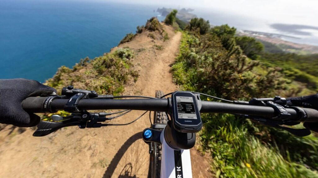 Le compteur Garmin Edge 1050 en action // Source : Garmin Le compteur Garmin Edge 1050 en action // Source : Garmin