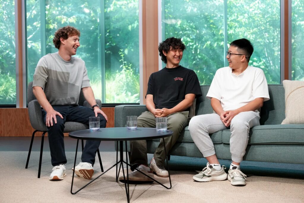 Zhao Shengjia est le nouveau chef scientifique de Meta AI, en charge de la division superintelligence. Zhao Shengjia est le nouveau chef scientifique de Meta AI, en charge de la division superintelligence.