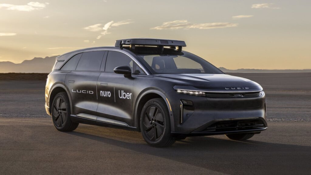 Lucid va fournir des robotaxis à Uber // Source : Lucid Lucid va fournir des robotaxis à Uber // Source : Lucid
