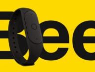 Le bracelet de Bee AI. // Source : Bee
