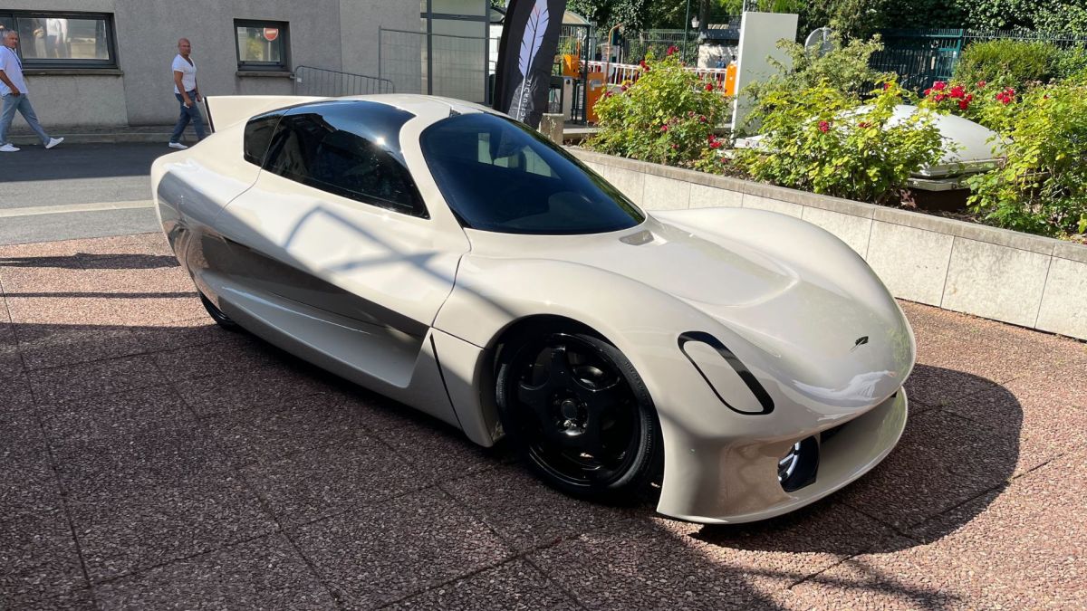 La start-up Facteur Dix a présenté son concept de voiture électrique du futur LINE // Source : Robin San Vicente pour Numerama