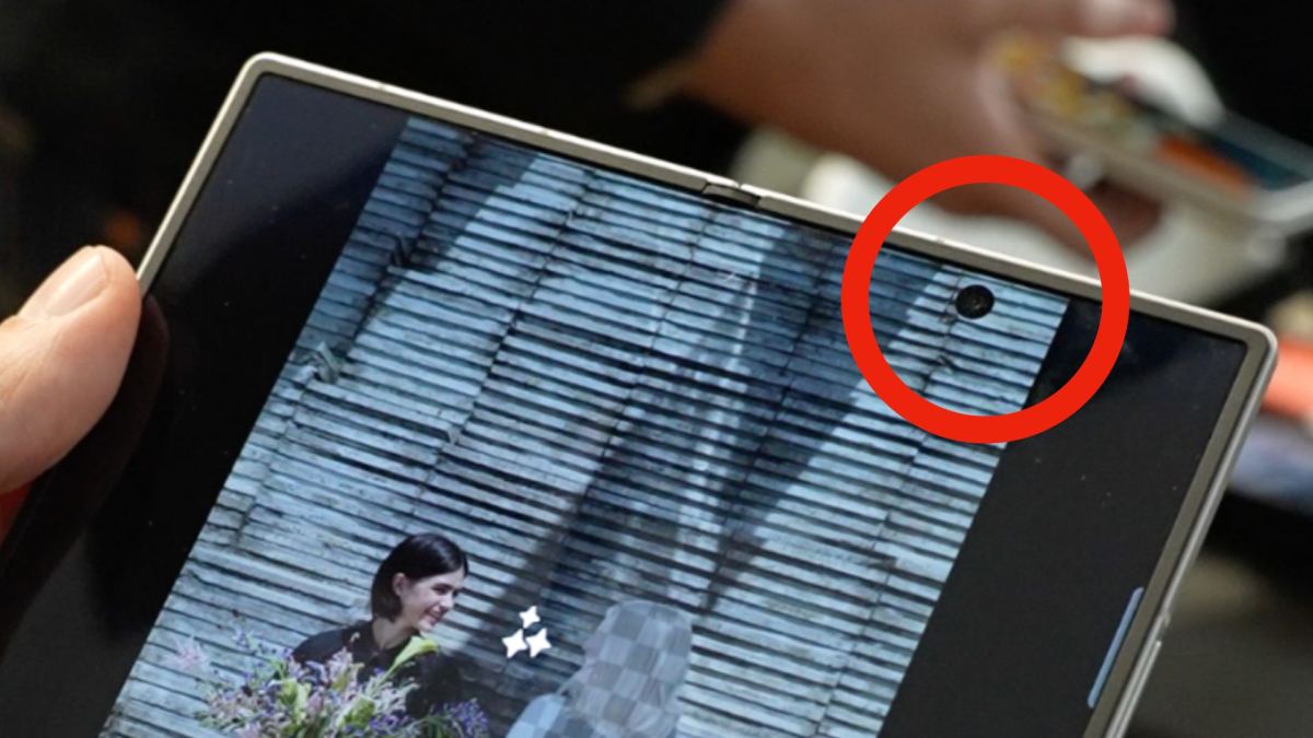 La caméra frontale du Galaxy Z Fold 7 de Samsung. // Source : Numerama La caméra frontale du Galaxy Z Fold 7 de Samsung. // Source : Numerama
