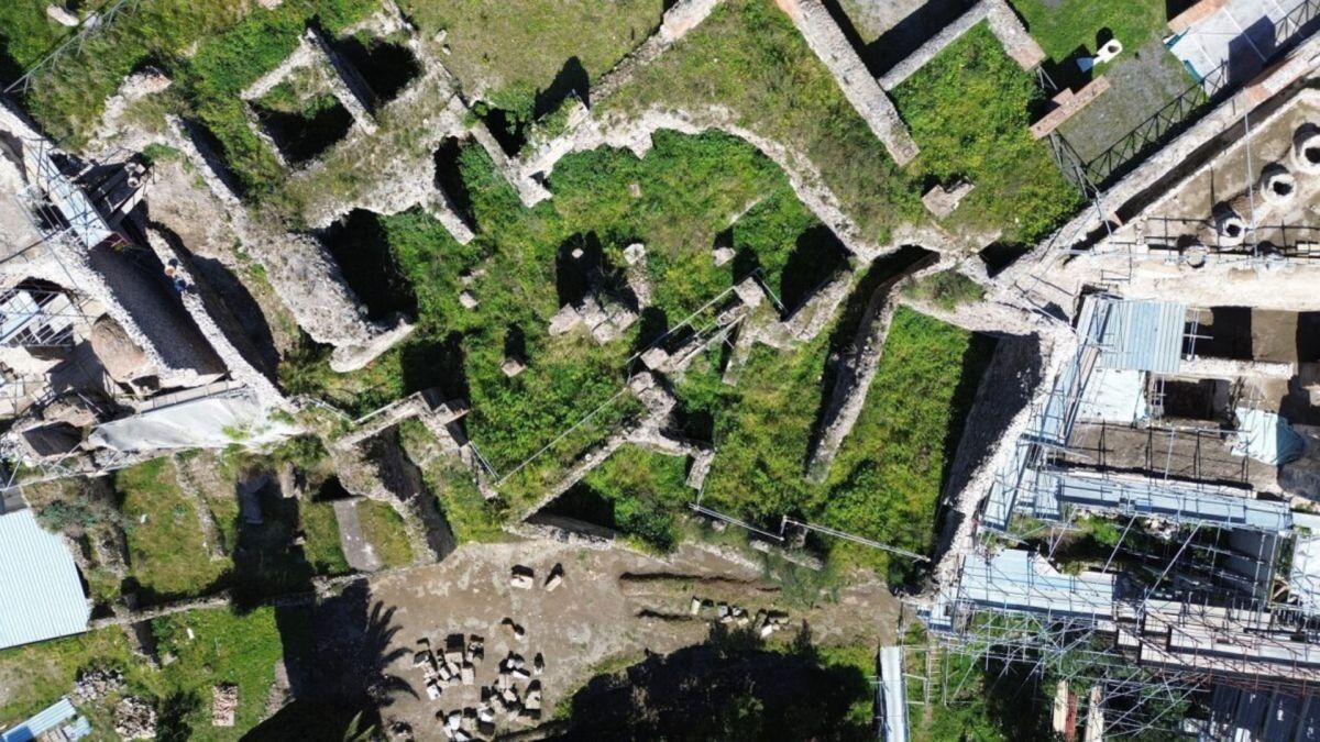 Site de 'lInsula Meridionalis // Source : Parc archéologique de Pompéi Site de 'lInsula Meridionalis // Source : Parc archéologique de Pompéi