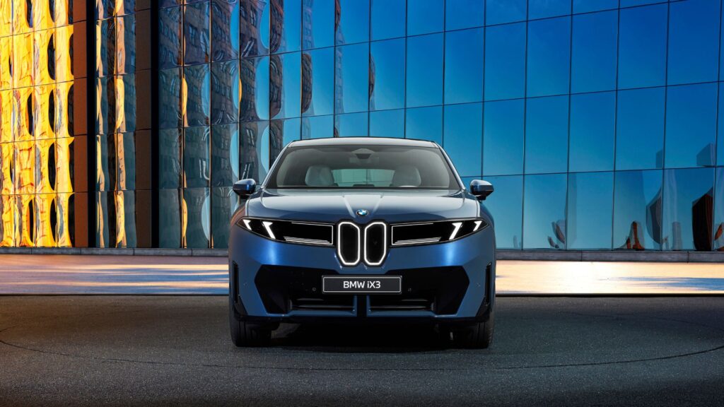 On vous fait découvrir le nouveau BMW iX3 // Source : BMW