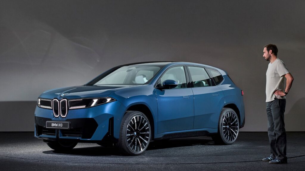 On vous fait découvrir le nouveau BMW iX3 // Source : Fabian Kirchbauer pour Numerama