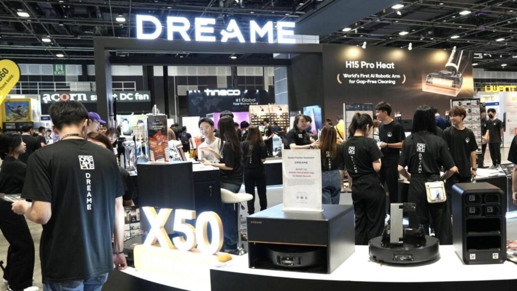 Dreame technology exposant ses produits // Source : Dreame Technology Dreame technology exposant ses produits // Source : Dreame Technology