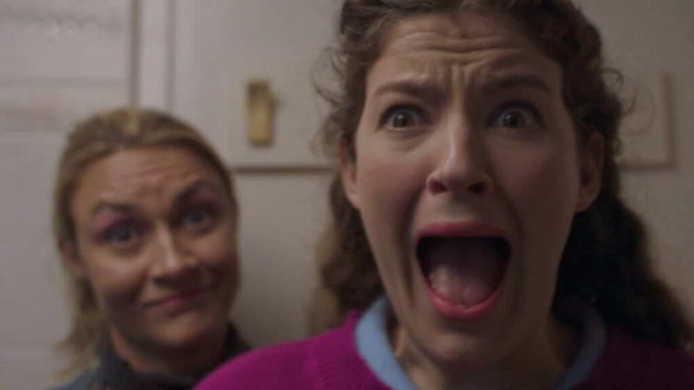 Ellie & Abbie // Source : Head Gear Films Ellie & Abbie // Source : Head Gear Films