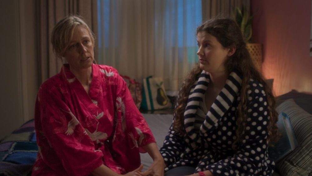 Ellie & Abbie // Source : Head Gear Films Ellie & Abbie // Source : Head Gear Films