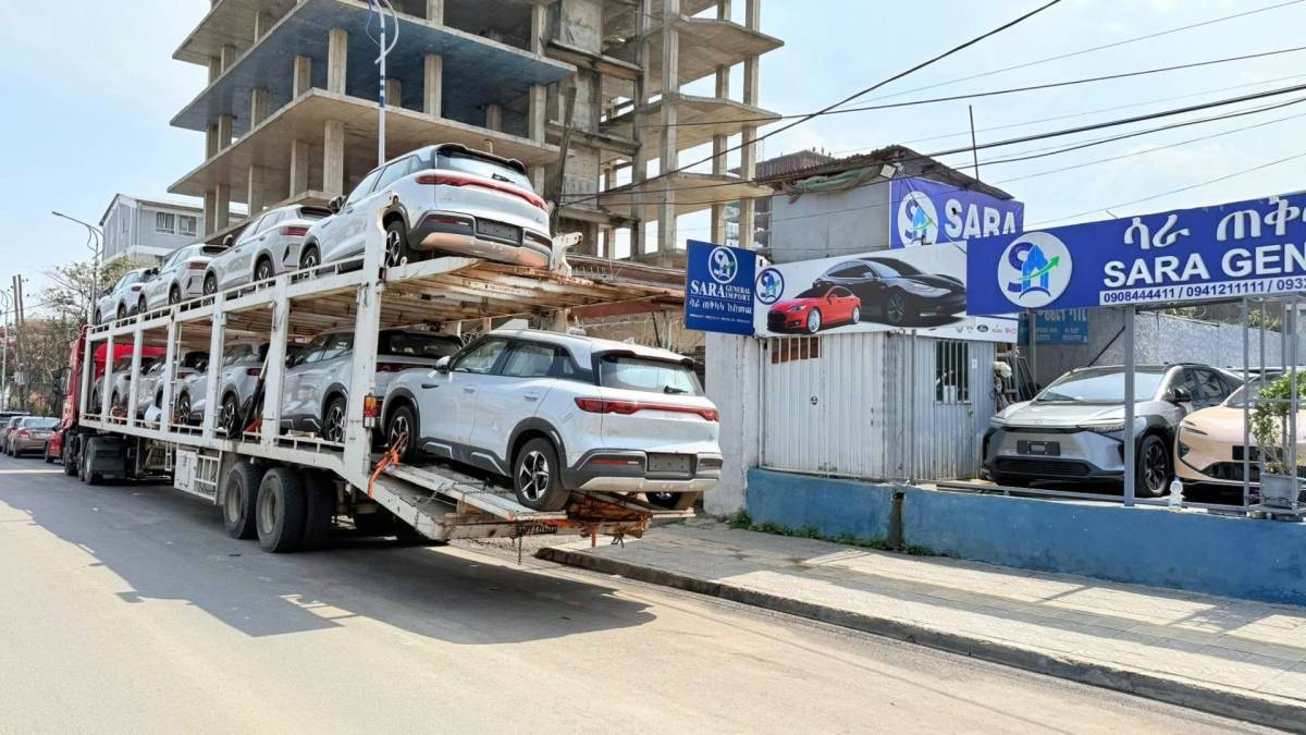 Livraison de BYD Yuan UP à Addis Ababa (Ethiopie) // Source : Sara car import