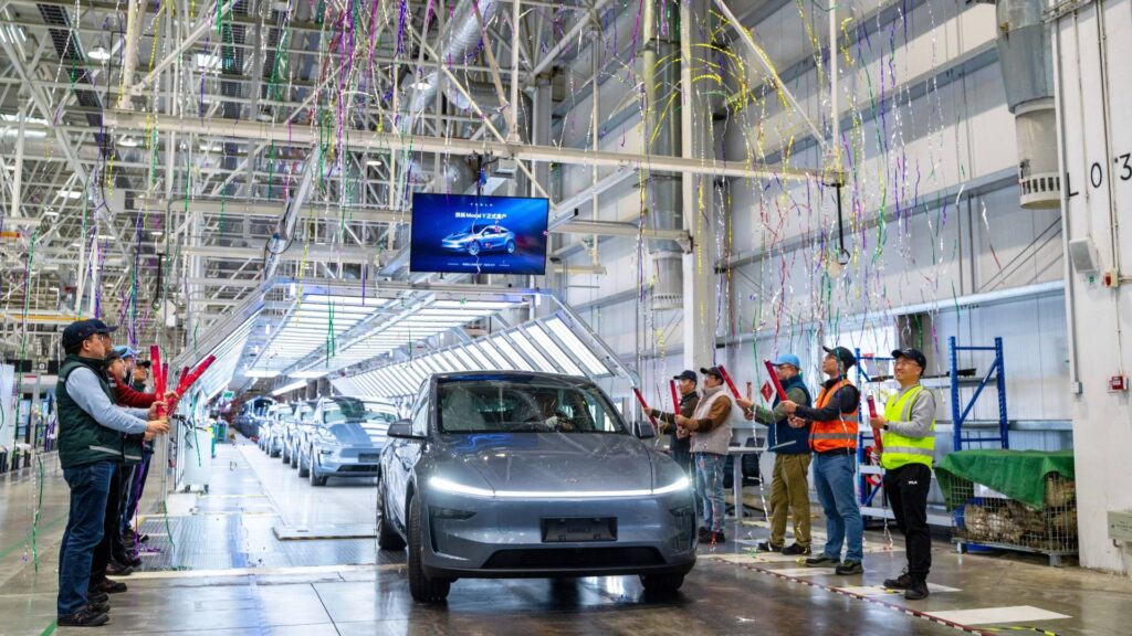 Production des premiers Model Y 2025 à Shanghai // Source : Tesla Production des premiers Model Y 2025 à Shanghai // Source : Tesla