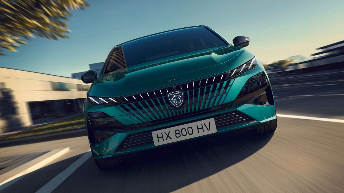 La nouvelle Peugeot E-308 restylée // Source : Peugeot