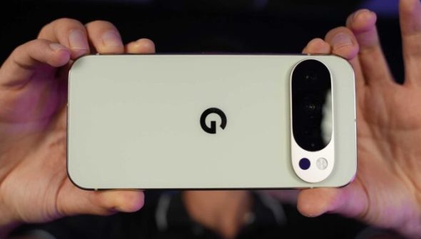 Google Pixel 10 Pro. // Source : Numerama Google Pixel 10 Pro. // Source : Numerama