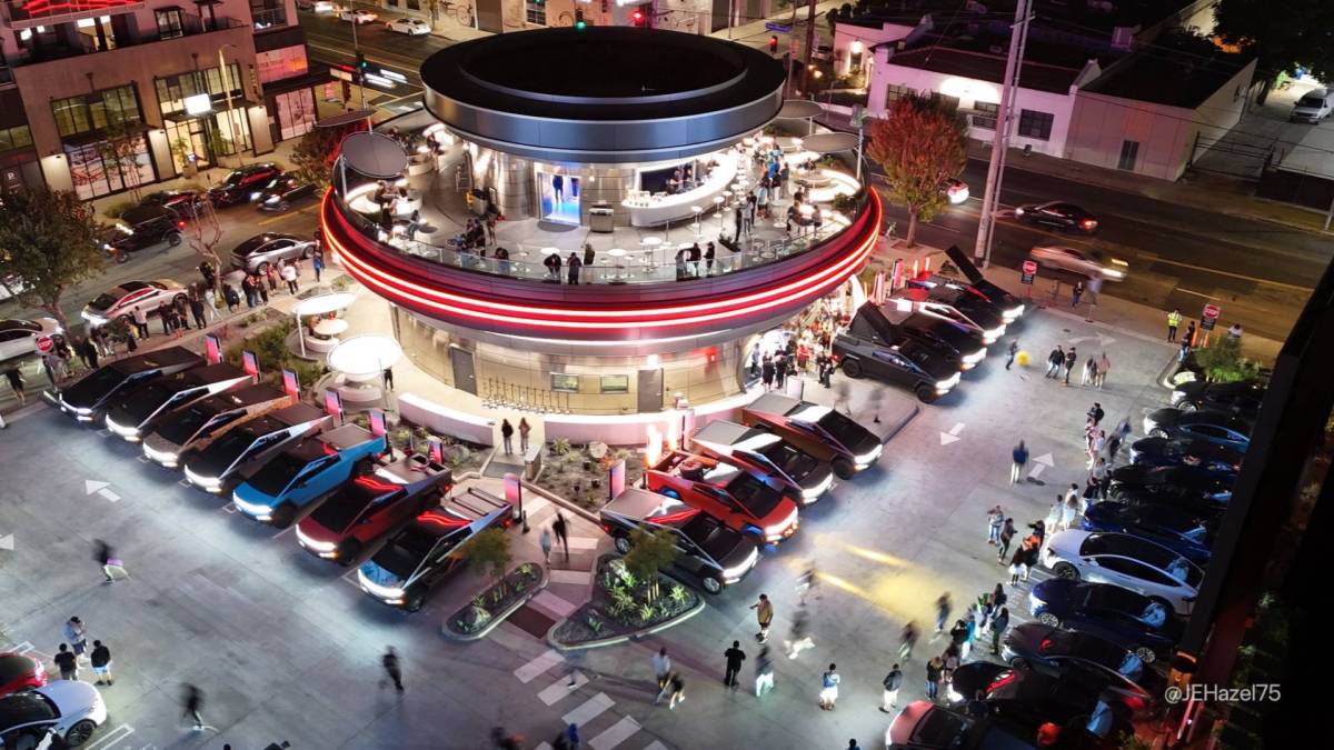 Tesla Diner à Hollywood // Source : Elon Musk sur X Tesla Diner à Hollywood // Source : Elon Musk sur X