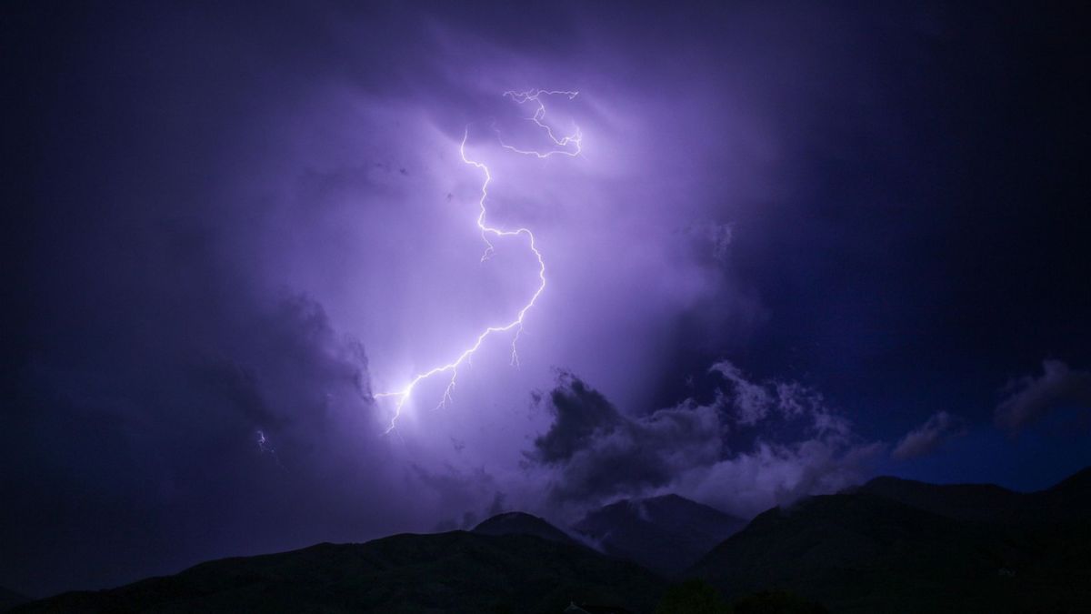 Orage avec un éclair // Source : Pixabay
