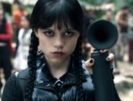 Mercredi en a ras-le-bol d'être votre héroïne préférée, et elle l'affirme haut et fort dans la saison 2 // Source : Netflix