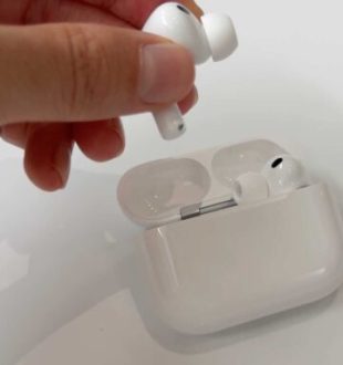 Les AirPods Pro 3. // Source : Numerama
