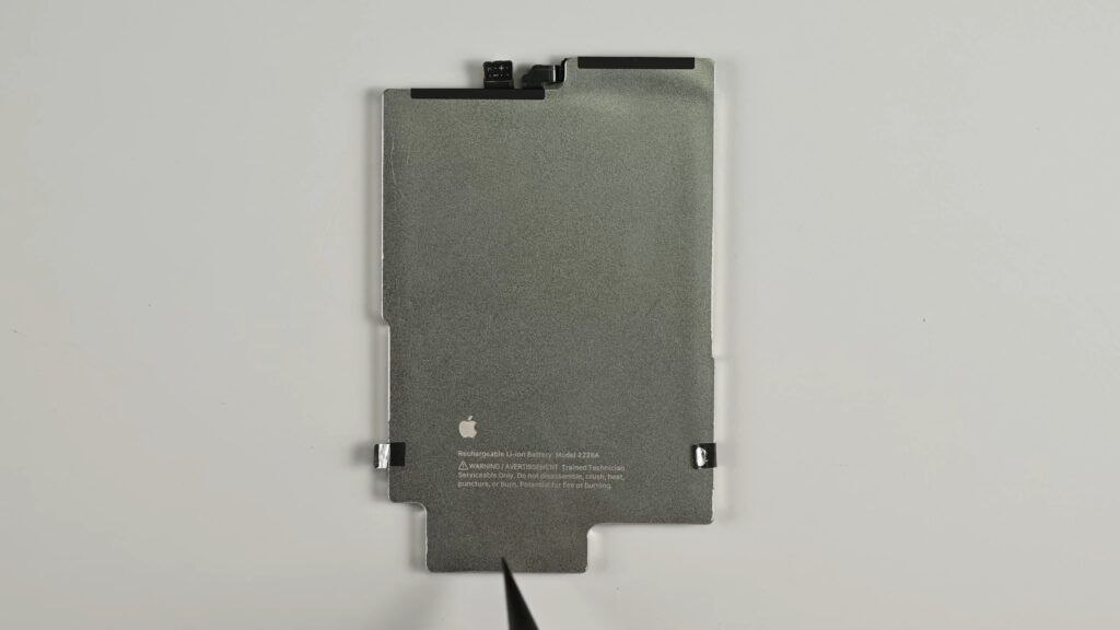 Avons-nous trouvé la batterie de l’iPhone Air _ À l’intérieur de la batterie MagSafe de l’iPhone Air 1-37 screenshot Avons-nous trouvé la batterie de l’iPhone Air _ À l’intérieur de la batterie MagSafe de l’iPhone Air 1-37 screenshot
