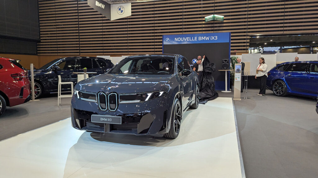 BMW iX3 // Source : Raphaelle Baut pour Numerama
