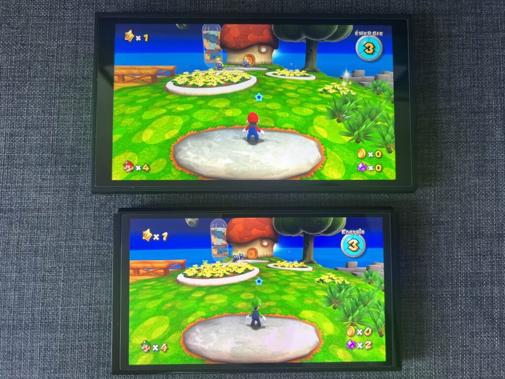 On a comparé Super Mario Galaxy en versions “2020” sur Switch 1 (en bas) et “2025” sur Switch 2 (en haut). Et oui, on flex avec une save où L // Source : Antistar pour Numerama