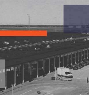 Une "menace systématique", un aéroport danois ferme après le survol de drones d'origine inconnue Une "menace systématique", un aéroport danois ferme après le survol de drones d'origine inconnue