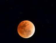 Éclipse totale de Lune. // Source : Envato