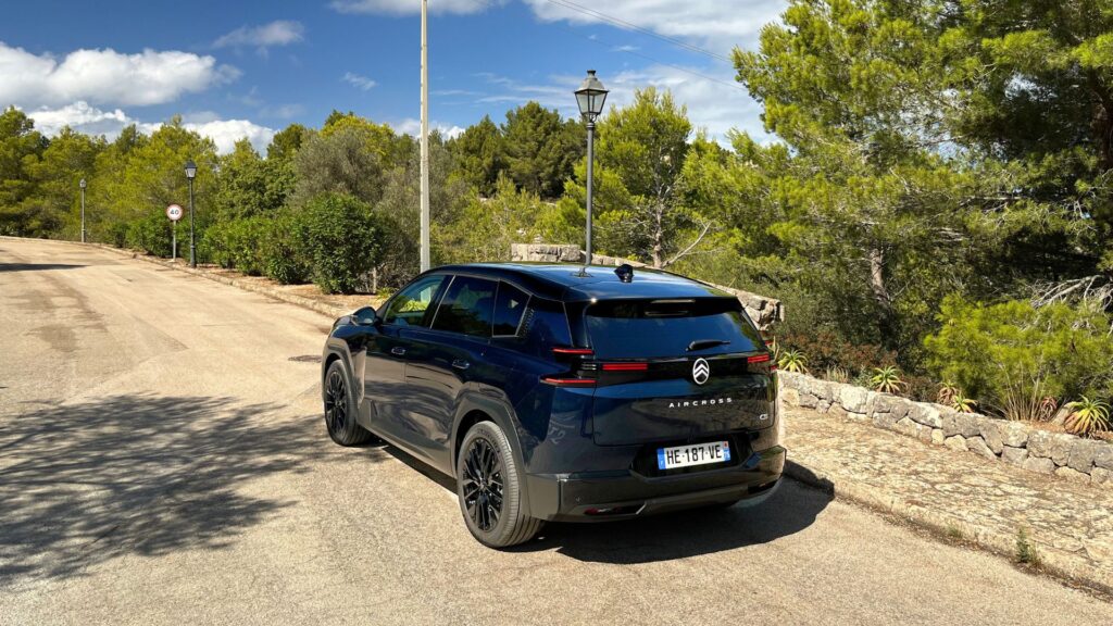 Le Citroën ë-C5 Aircross à l'essai. // Source : Robin San Vicente pour Numerama Le Citroën ë-C5 Aircross à l'essai. // Source : Robin San Vicente pour Numerama