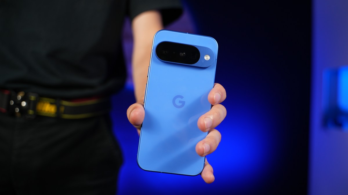 Le Google Pixel 10 // Source : Alfred Tertrais pour Numerama Le Google Pixel 10 // Source : Alfred Tertrais pour Numerama