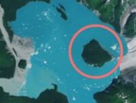 Une nouvelle île apparue en Alaska. // Source : NASA Earth Observatory Une nouvelle île apparue en Alaska. // Source : NASA Earth Observatory