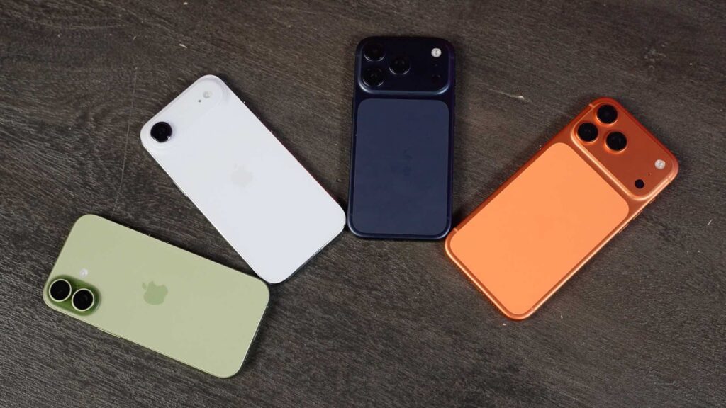 iPhone 17, iPhone Air, iPhone 17 Pro et iPhone 17 Pro Max : cette année, il y a trois propositions bien différentes. // Source : Numerama iPhone 17, iPhone Air, iPhone 17 Pro et iPhone 17 Pro Max : cette année, il y a trois propositions bien différentes. // Source : Numerama