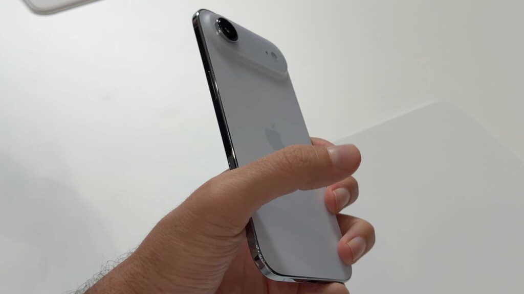 L'iPhone Air. // Source : Numerama L'iPhone Air. // Source : Numerama