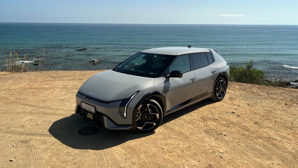 La Kia EV4 à l'essai // Source : Robin San Vicente pour Numerama La Kia EV4 à l'essai // Source : Robin San Vicente pour Numerama