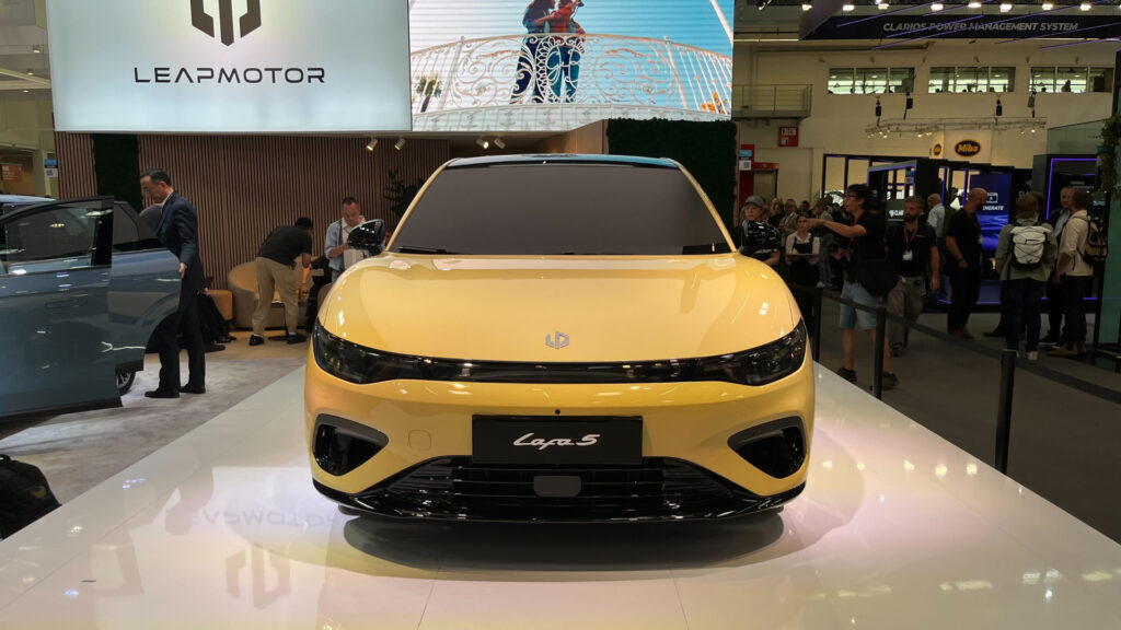 Leapmotor B05 à l'IAA Munich // Source : Robin San Vicente pour Numerama