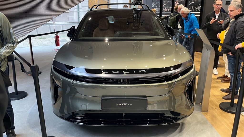 Le Lucid Gravity au salon IAA de Munich // Source : Robin San Vicente pour Numerama Le Lucid Gravity au salon IAA de Munich // Source : Robin San Vicente pour Numerama
