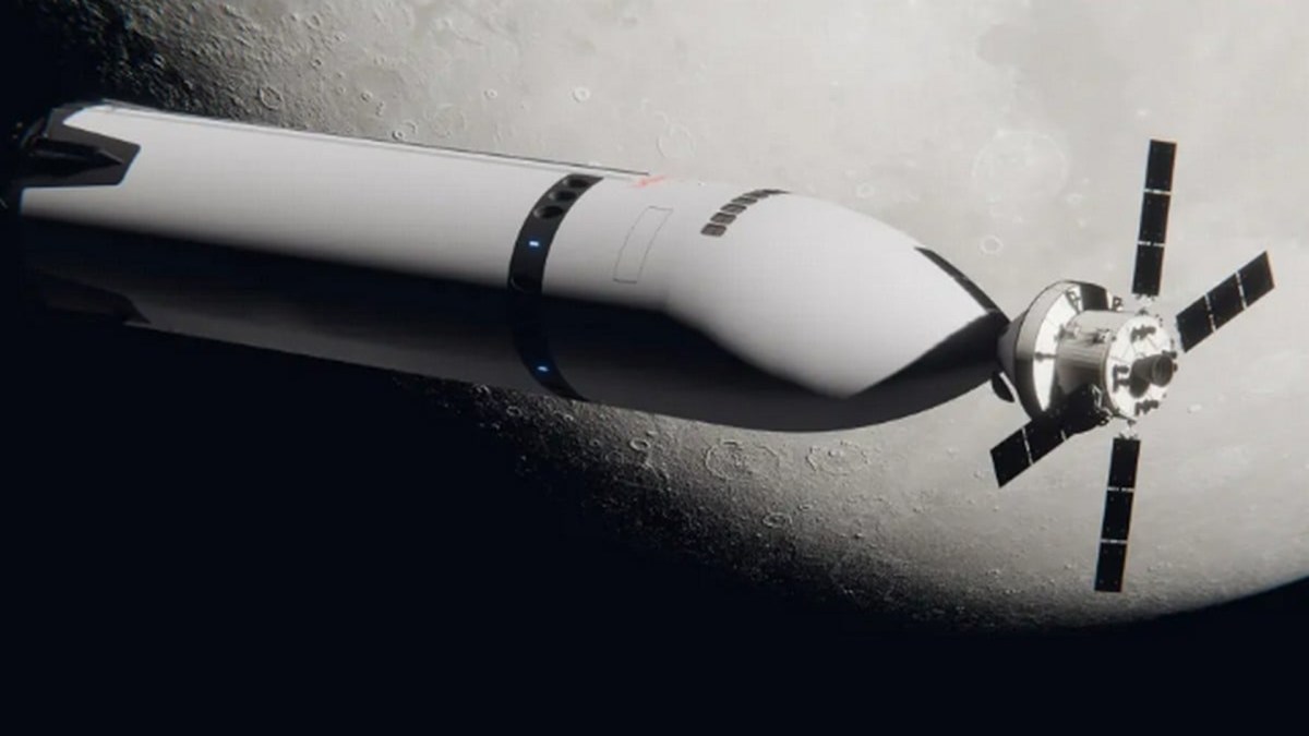 Vue d'artiste du vaisseau Orion amarré au HLS. // Source : SpaceX Vue d'artiste du vaisseau Orion amarré au HLS. // Source : SpaceX