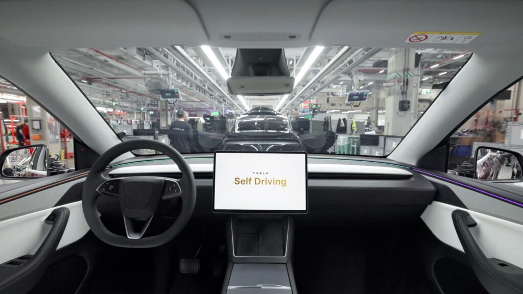 Le Tesla Model Y roule en totale autonomie avec le FSD à la Gigafactory de Berlin // Source : Tesla AI Le Tesla Model Y roule en totale autonomie avec le FSD à la Gigafactory de Berlin // Source : Tesla AI