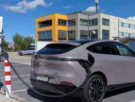 Xpeng G6 (2025) en recharge // Source : Raphaelle Baut pour Numerama Xpeng G6 (2025) en recharge // Source : Raphaelle Baut pour Numerama