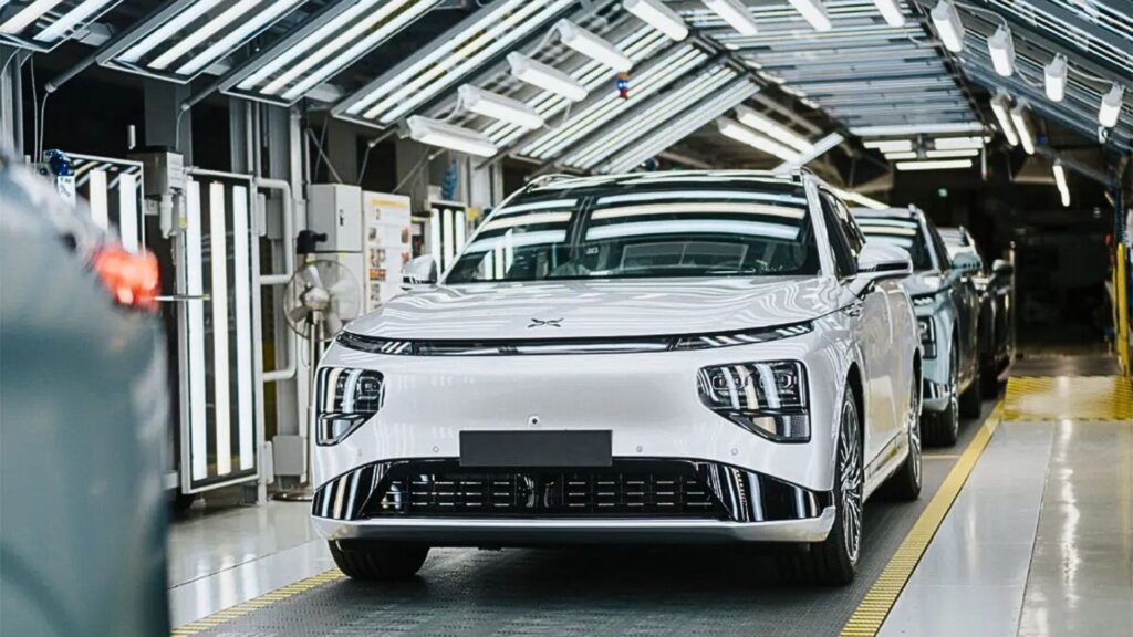 Le Xpeng G9 produit à l'usine de Magna Steyr en Autriche // Source : Xpeng Le Xpeng G9 produit à l'usine de Magna Steyr en Autriche // Source : Xpeng
