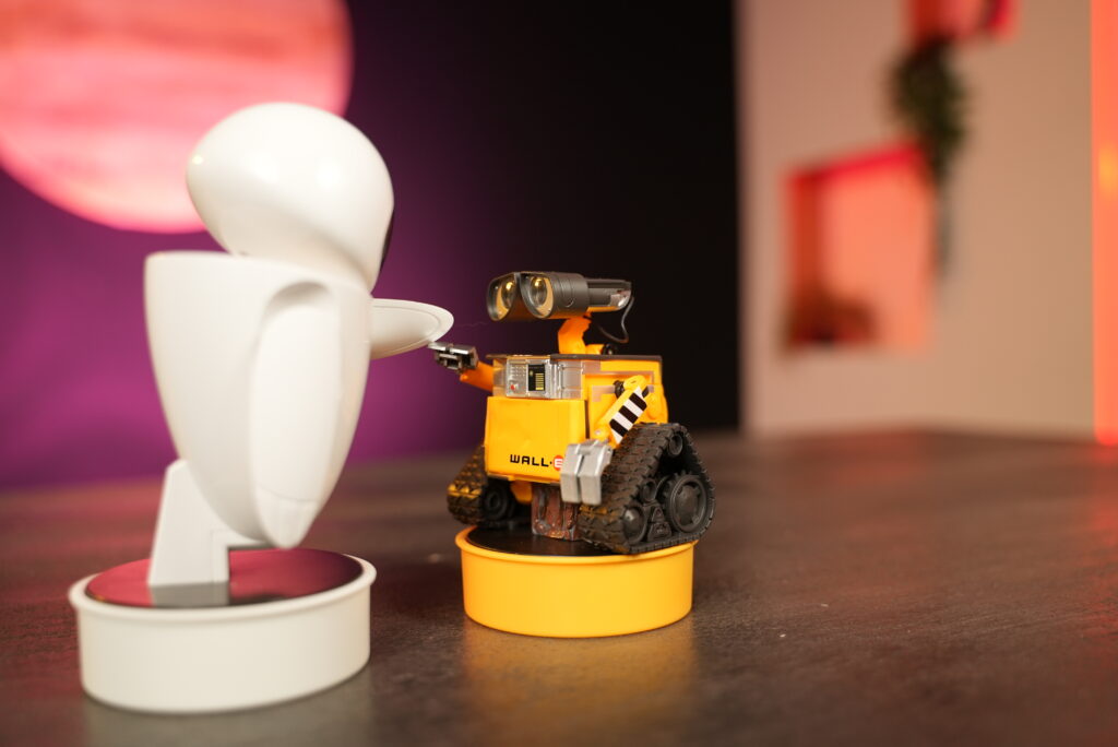 Eve et WALL-E. // Source : Numerama Eve et WALL-E. // Source : Numerama