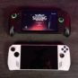 Asus Rog Xbox Ally X versus Asus Rog Ally // Source : Alfred Tertrais pour Numerama Asus Rog Xbox Ally X versus Asus Rog Ally // Source : Alfred Tertrais pour Numerama