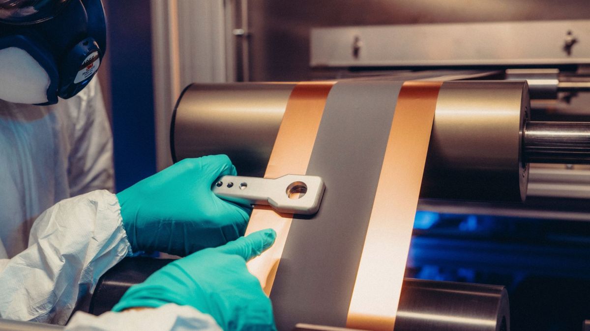Au coeur du Laboratoire Innovation Cellule Batterie d'Ampere // Source : Ampere Au coeur du Laboratoire Innovation Cellule Batterie d'Ampere // Source : Ampere