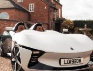 Le Longbow Speedster est une voiture électrique de sport sans toit ni pare-brise. // Source : Longbow