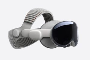 Apple Vision pro (M5) // Source : Apple Apple Vision pro (M5) // Source : Apple
