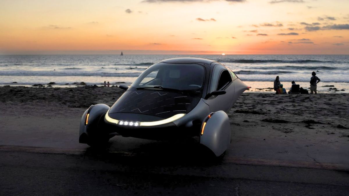 La voiture électrique solaire d'Aptera fait de nouveau parler d'elle // Source : Aptera La voiture électrique solaire d'Aptera fait de nouveau parler d'elle // Source : Aptera